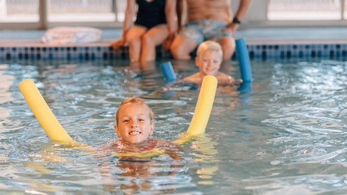 Country Club Villas image 6