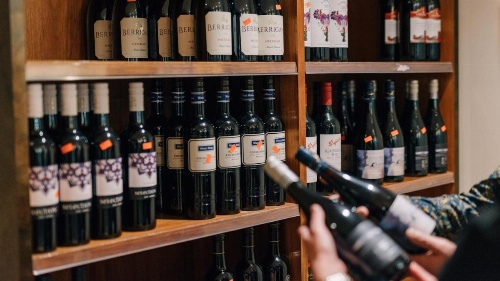 Country Club Villas image 8